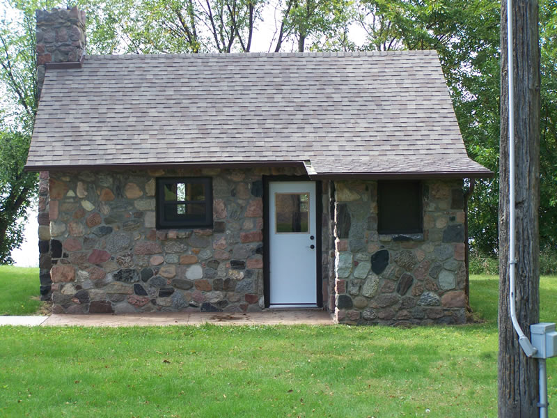 Lyon Lodge at Wall Lake Park